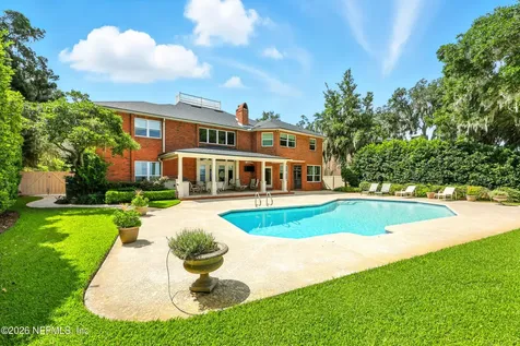 2957 Forest Circle Jacksonville FL 32257