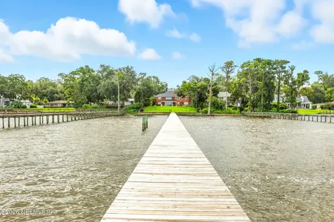 2957 Forest Circle Jacksonville FL 32257