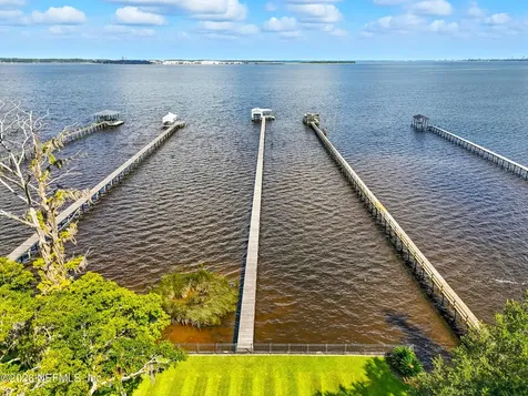 2957 Forest Circle Jacksonville FL 32257