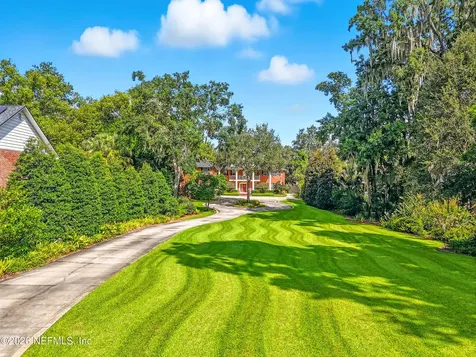 2957 Forest Circle Jacksonville FL 32257