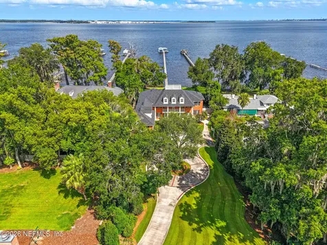 2957 Forest Circle Jacksonville FL 32257