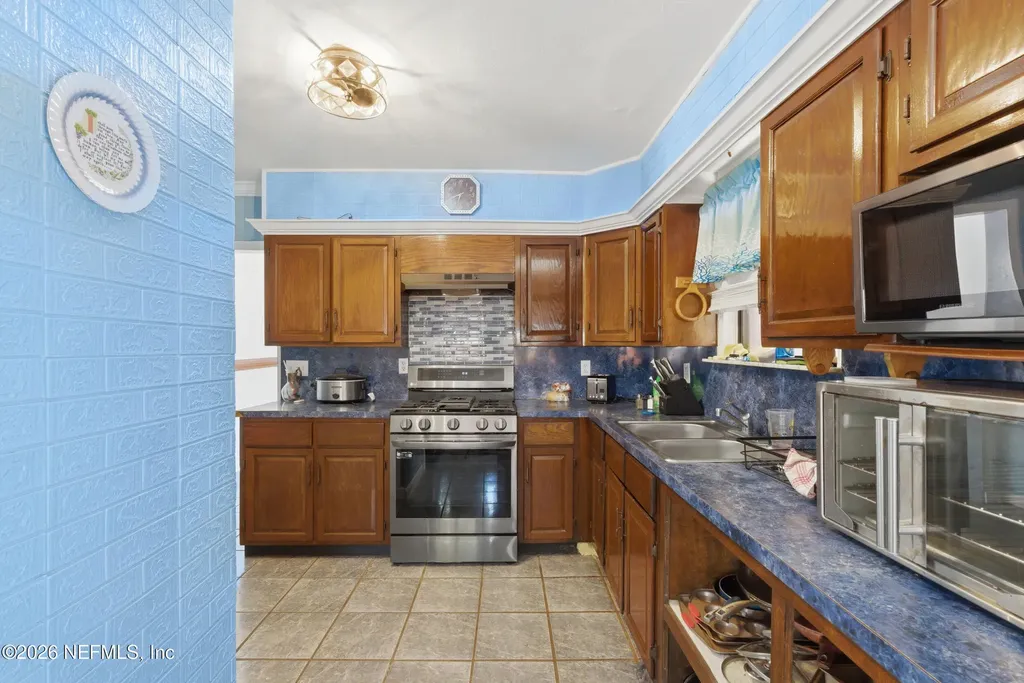 278 E 46th Street Jacksonville FL 32208