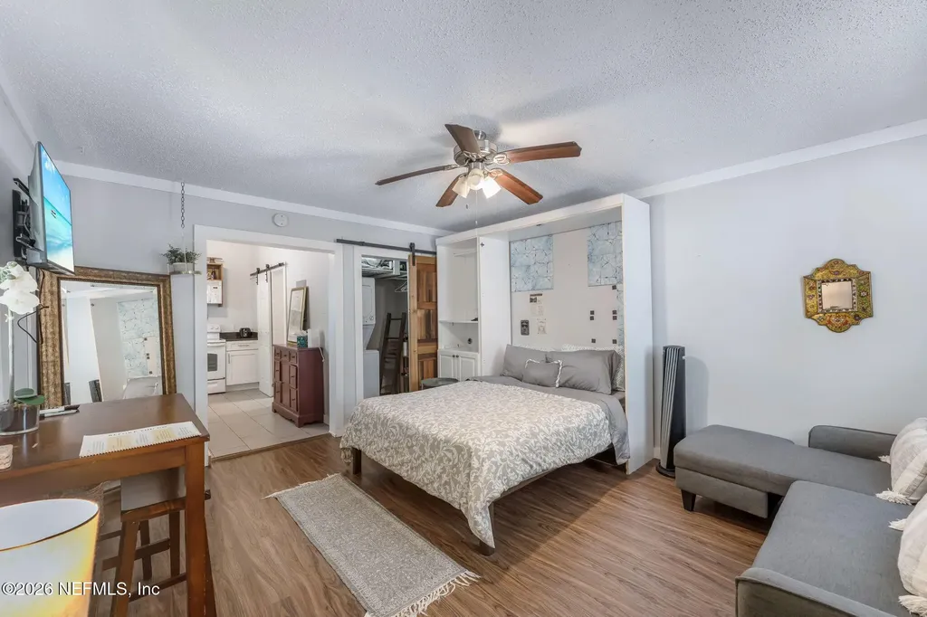 909 Cedar Street Jacksonville FL 32207