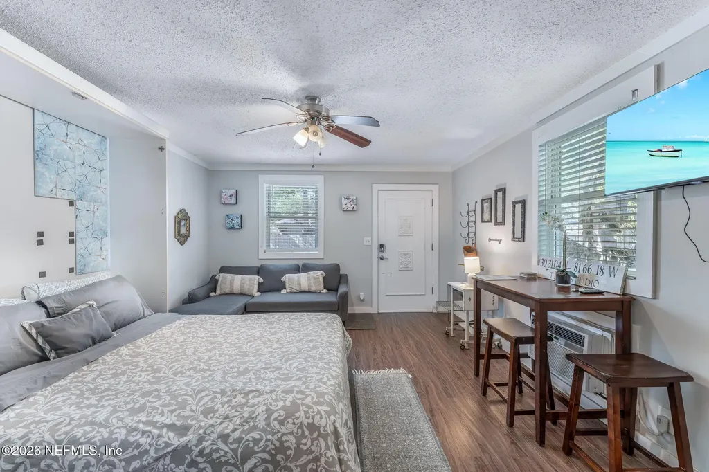 909 Cedar Street Jacksonville FL 32207