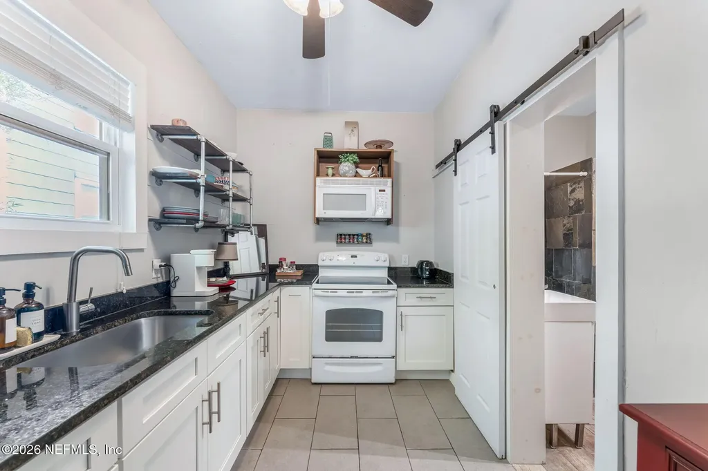 909 Cedar Street Jacksonville FL 32207