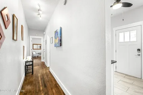 909 Cedar Street Jacksonville FL 32207