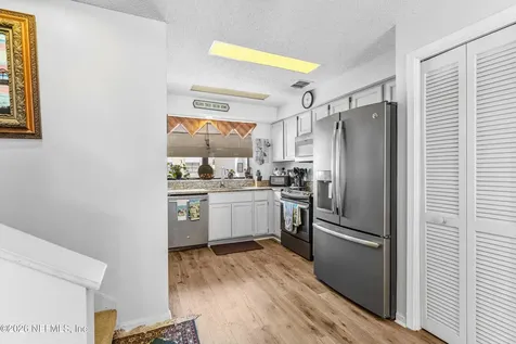 2272 2nd Street S Jacksonville Beach FL 32250