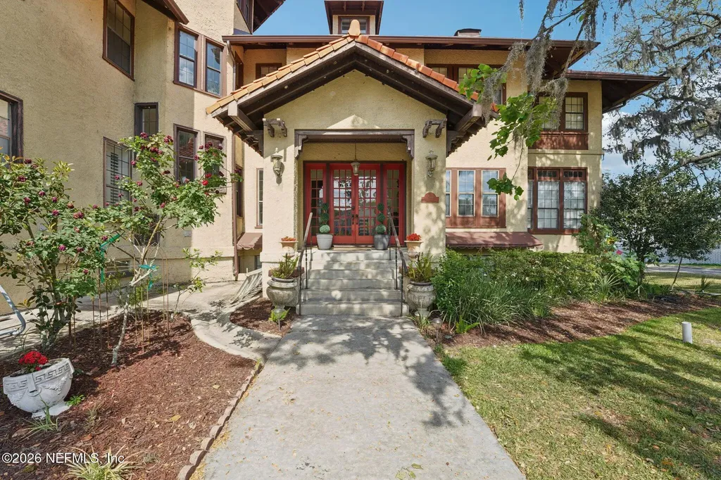212 Street Johns Avenue Green Cove Springs FL 32043