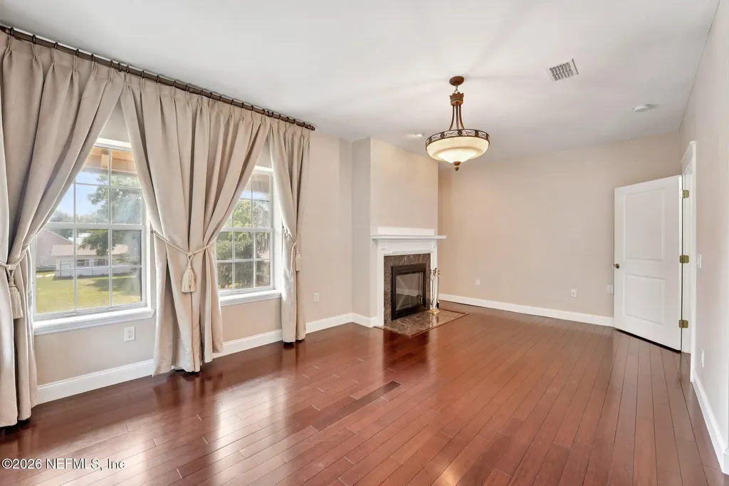212 Street Johns Avenue Green Cove Springs FL 32043
