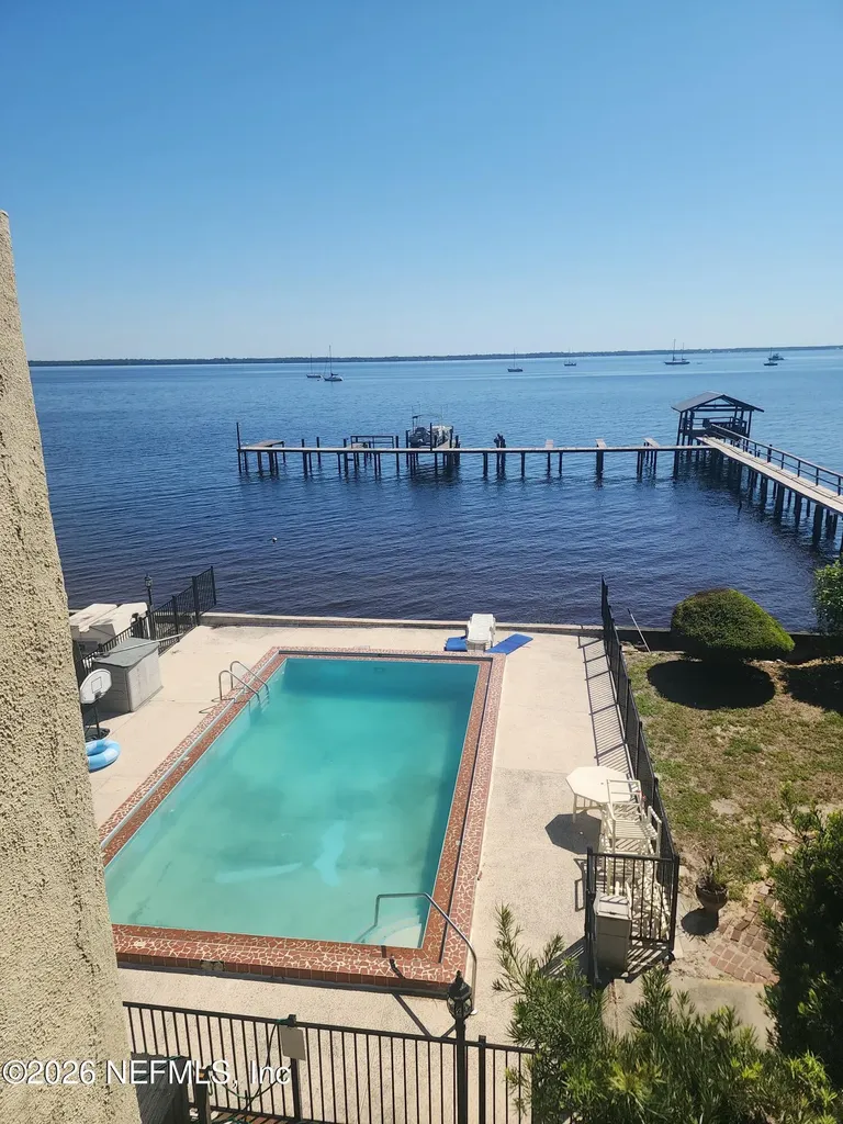 212 Street Johns Avenue Green Cove Springs FL 32043