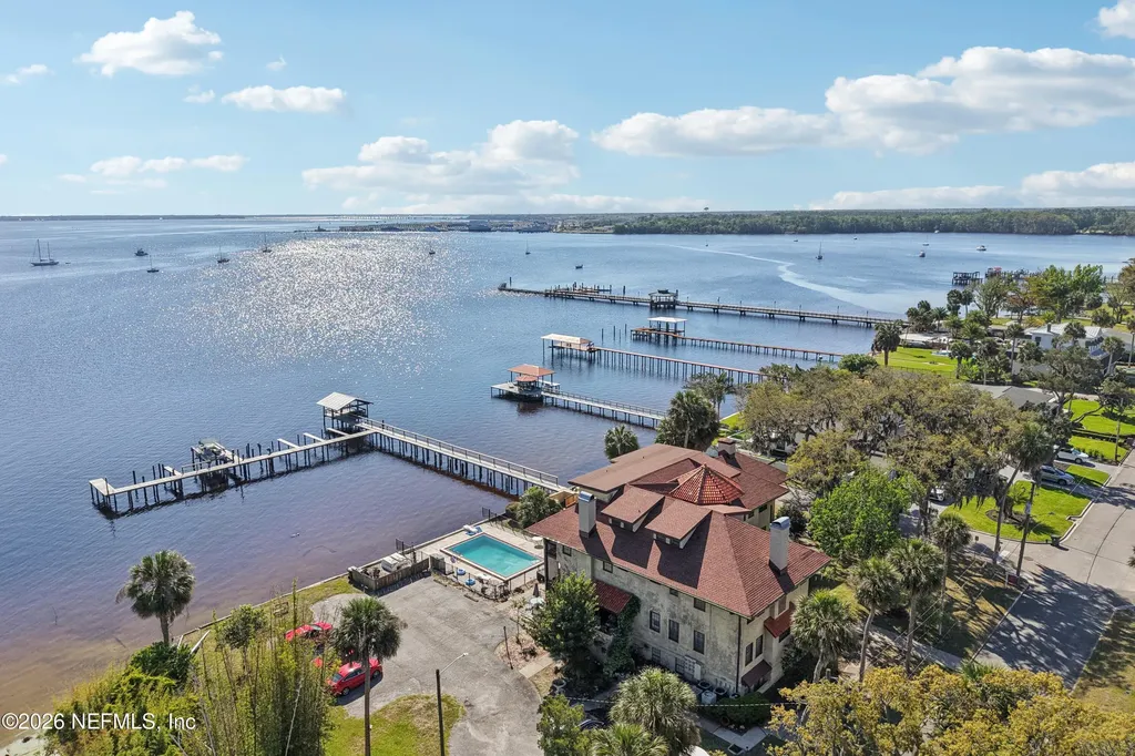 212 Street Johns Avenue Green Cove Springs FL 32043