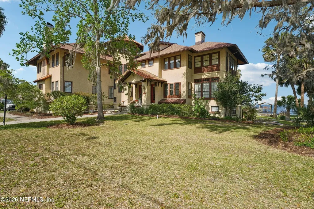 212 Street Johns Avenue Green Cove Springs FL 32043