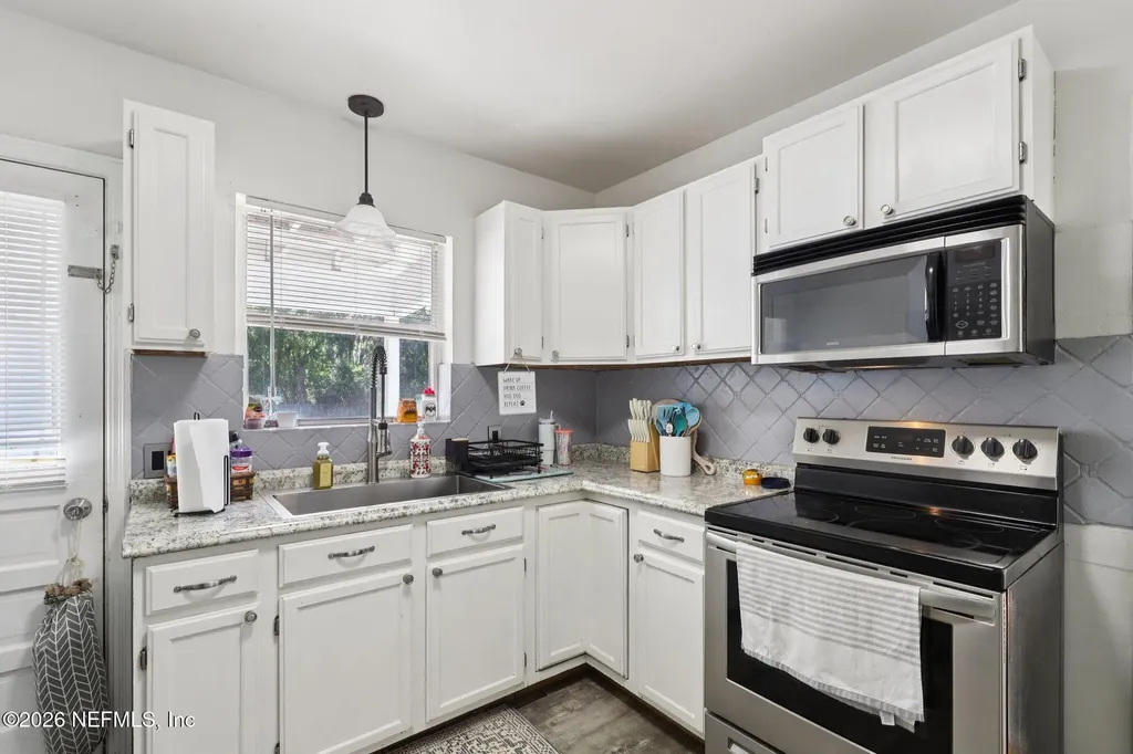 737 Wren Road Jacksonville FL 32216