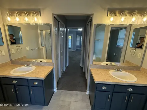 9339 Whisper Glen Drive Jacksonville FL 32222