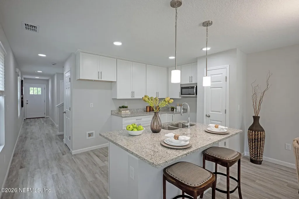 3221 Pine Avenue Jacksonville FL 32218