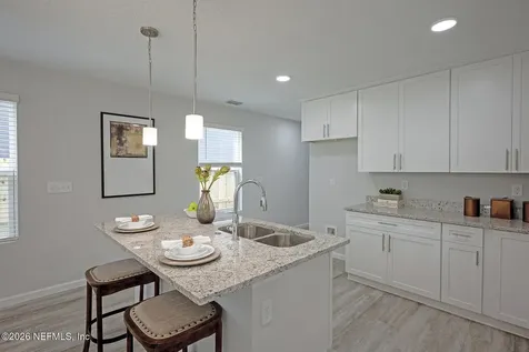 3221 Pine Avenue Jacksonville FL 32218