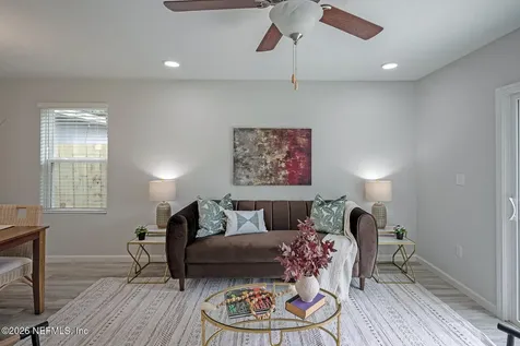 3221 Pine Avenue Jacksonville FL 32218