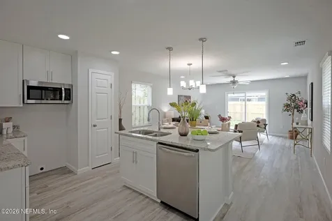 3221 Pine Avenue Jacksonville FL 32218