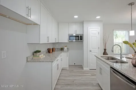 3221 Pine Avenue Jacksonville FL 32218