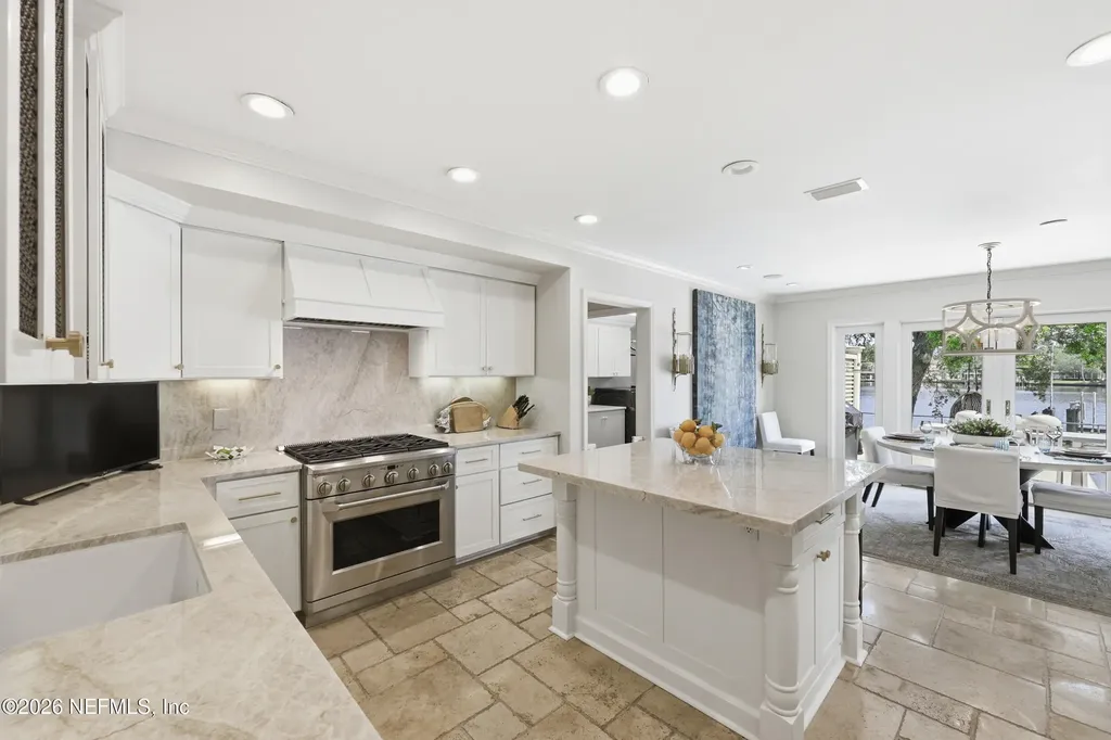 4325 Venetia Boulevard Jacksonville FL 32210