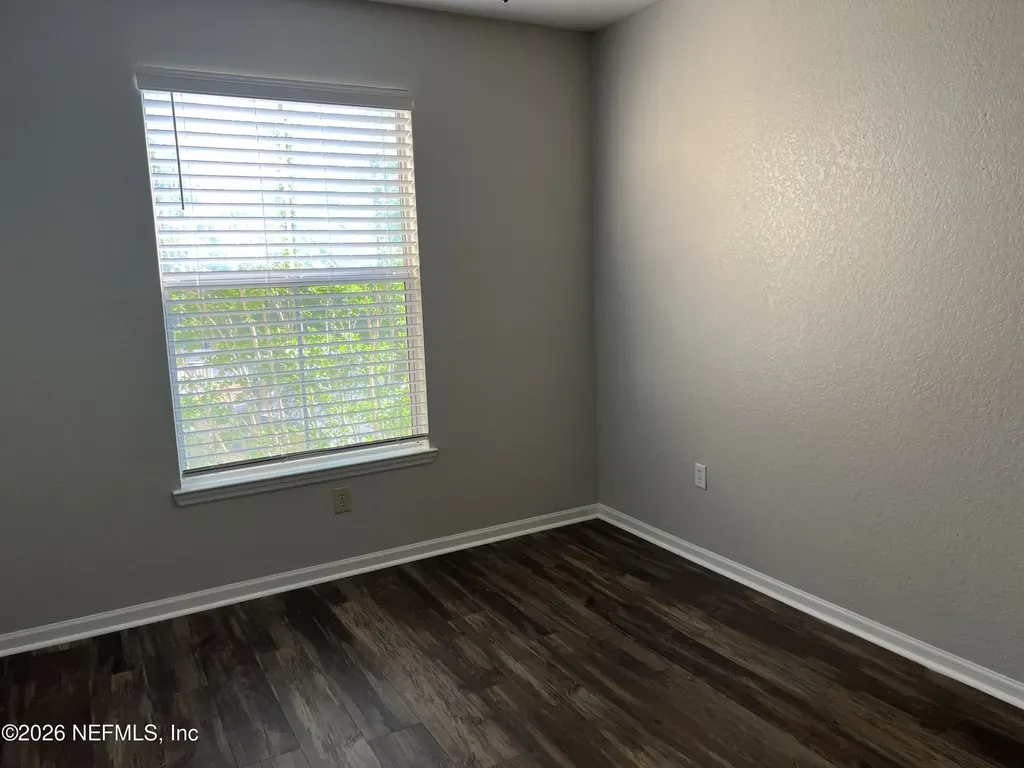 8539 Gate Parkway W Jacksonville FL 32216