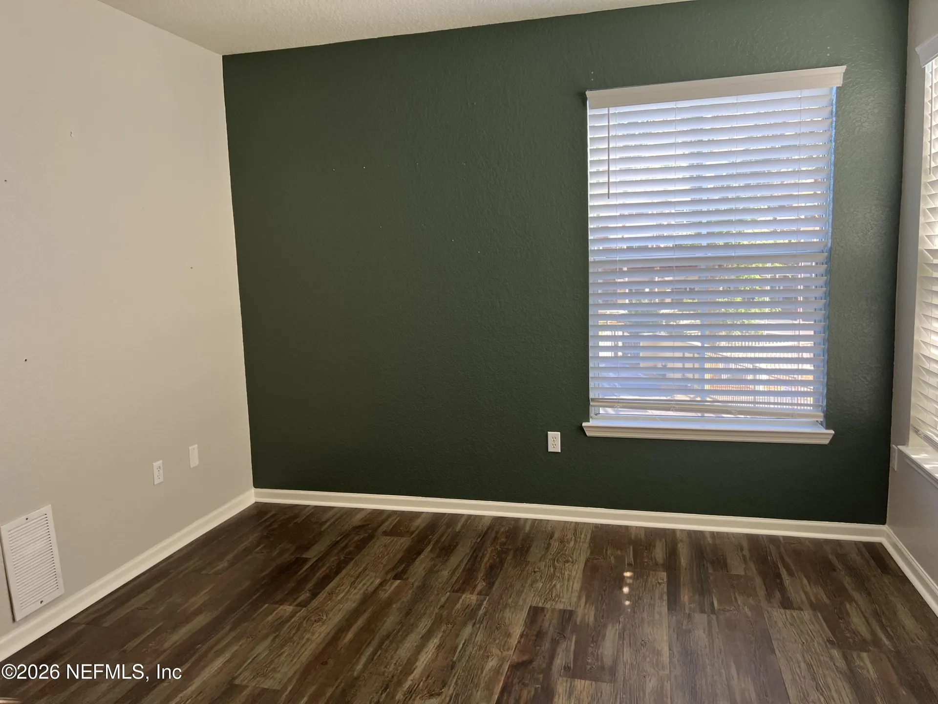 8539 Gate Parkway W Jacksonville FL 32216