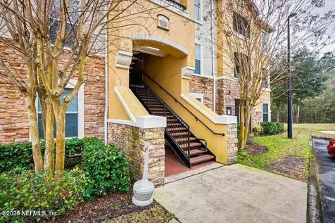 8539 Gate Parkway W Jacksonville FL 32216