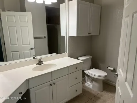 8539 Gate Parkway W Jacksonville FL 32216