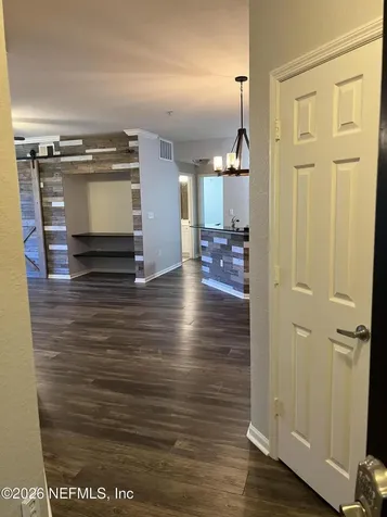8539 Gate Parkway W Jacksonville FL 32216