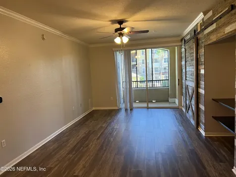 8539 Gate Parkway W Jacksonville FL 32216