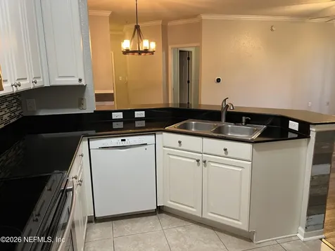 8539 Gate Parkway W Jacksonville FL 32216