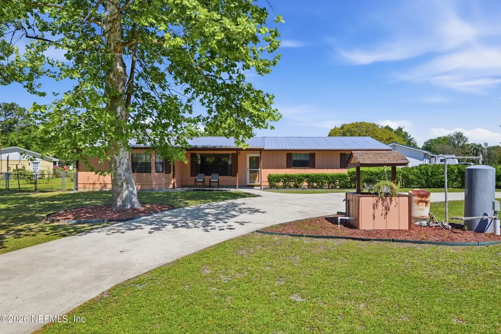 113 E Rellim Drive Palatka FL 32177