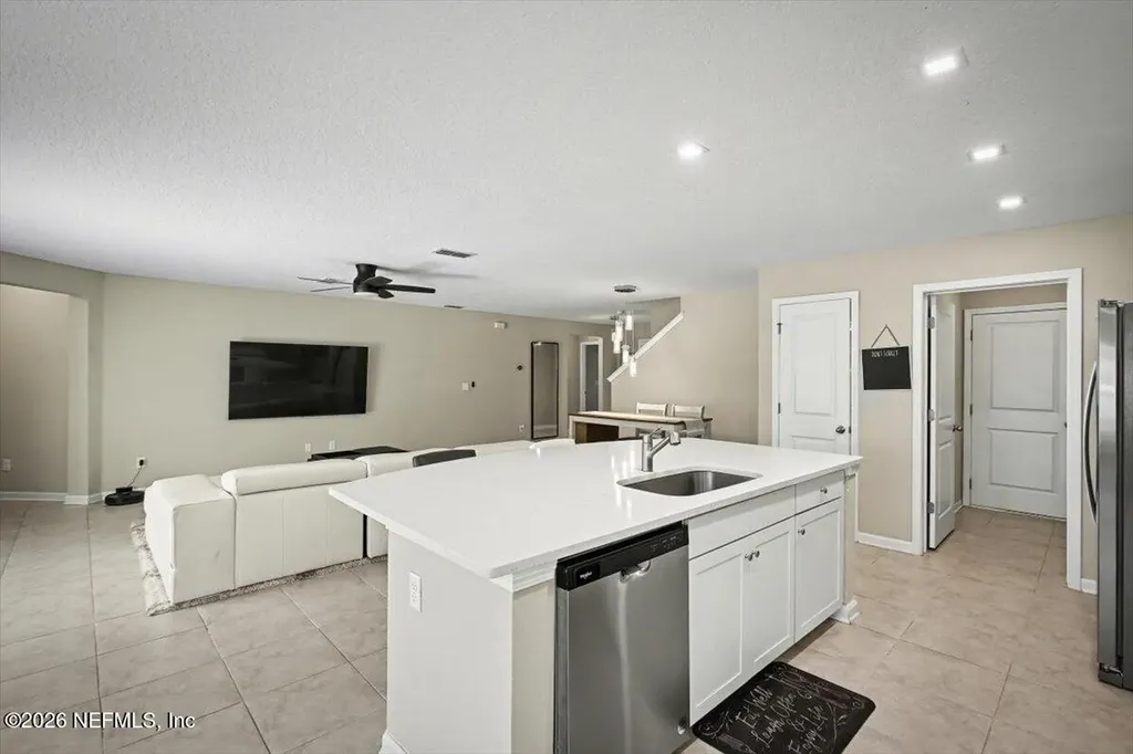 4948 Big Pine Drive Jacksonville FL 32218