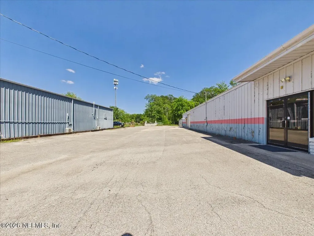 607 N Palm Avenue Palatka FL 32177