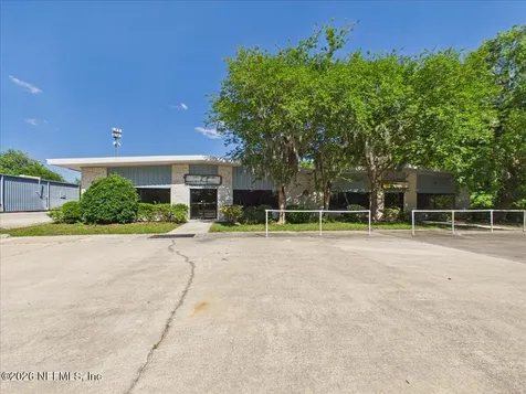 607 N Palm Avenue Palatka FL 32177