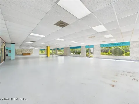 607 N Palm Avenue Palatka FL 32177