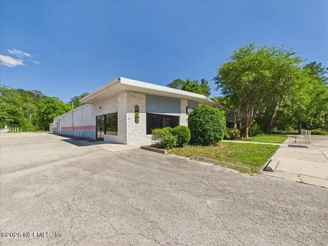 607 N Palm Avenue Palatka FL 32177