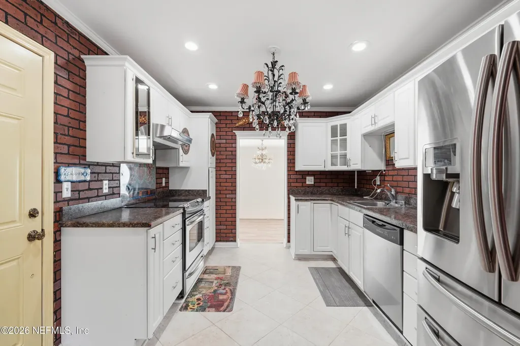 3021 Alonso Road Jacksonville FL 32216