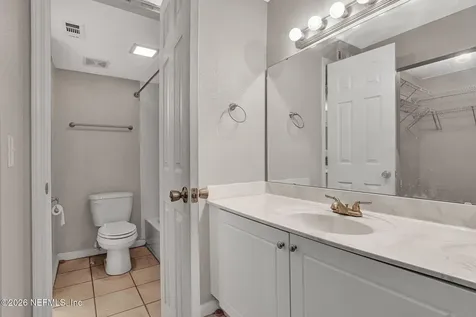 3918 La Mirada Drive Jacksonville FL 32217