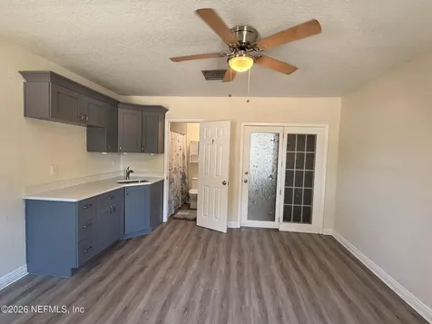 1291 Raleigh Court Tarpon Springs FL 34689