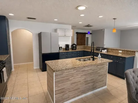 1291 Raleigh Court Tarpon Springs FL 34689
