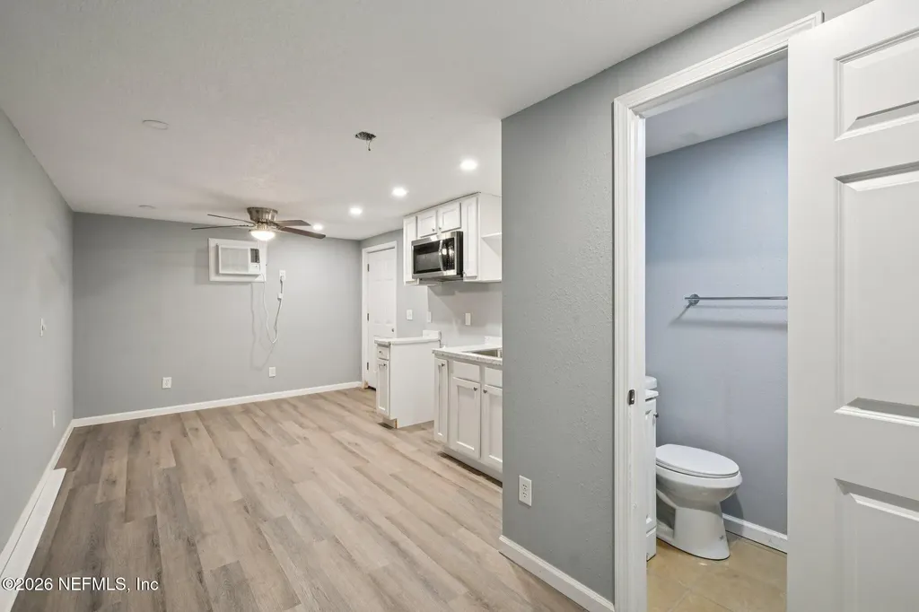 395 Duray Court Jacksonville FL 32208