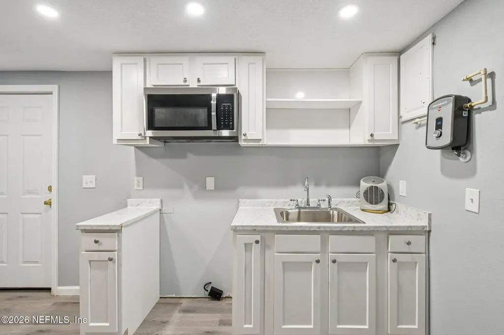 395 Duray Court Jacksonville FL 32208