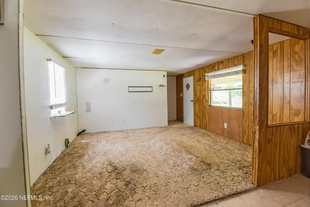 111 Lime Avenue Pomona Park FL 32181
