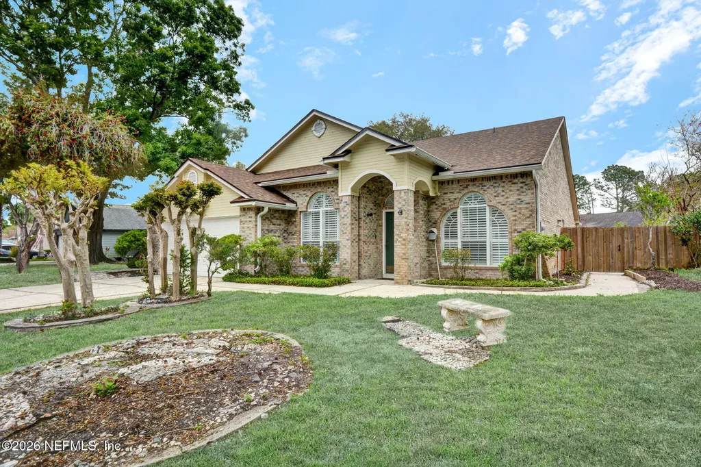 2163 St Martins Drive W Jacksonville FL 32246