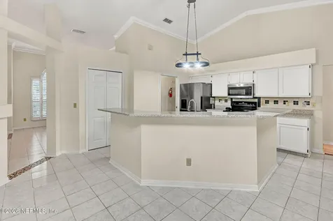 2163 St Martins Drive W Jacksonville FL 32246