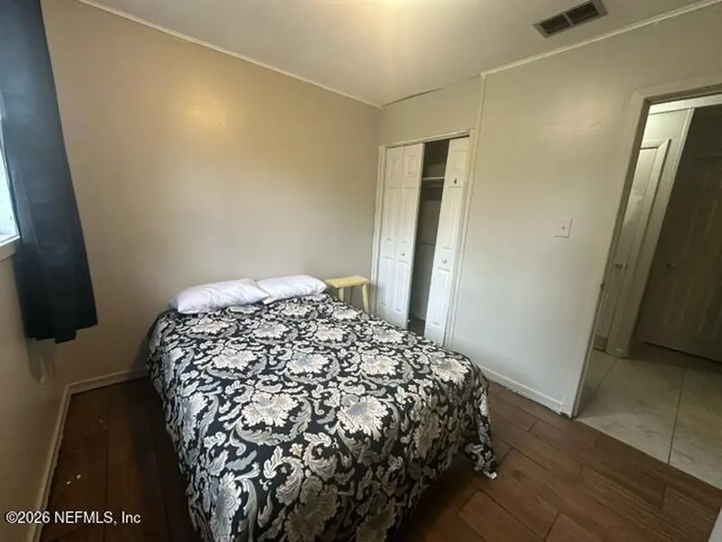 4633 Suffolk Avenue Jacksonville FL 32208