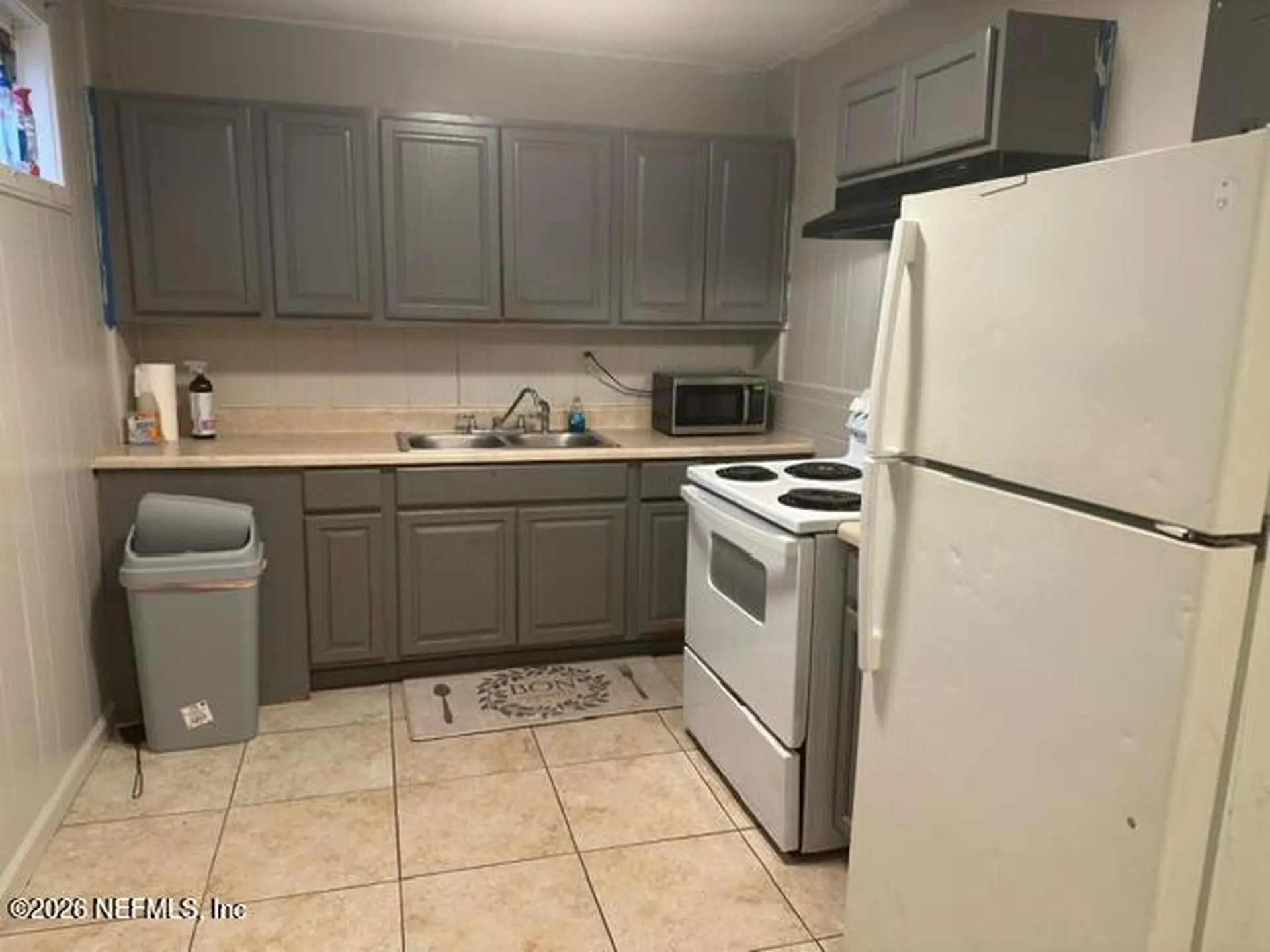 4633 Suffolk Avenue Jacksonville FL 32208
