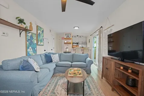537 6th Avenue S Jacksonville Beach FL 32250