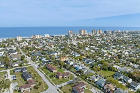 537 6th Avenue S Jacksonville Beach FL 32250